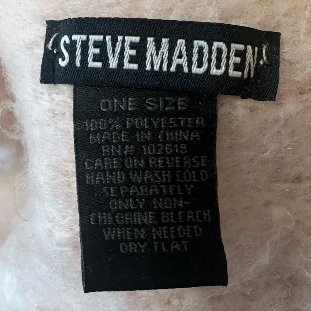 Steve Madden Blush Plaid Fringe Scarf Wrap Soft Cozy Winter Blanket Scarf